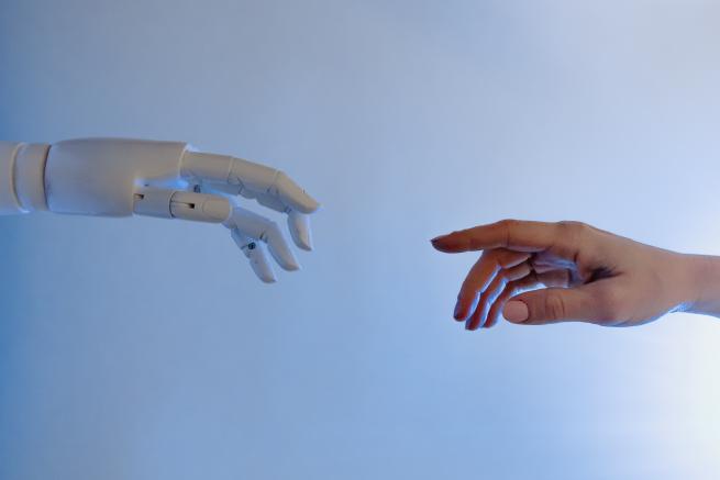 Human hand and robot hand 