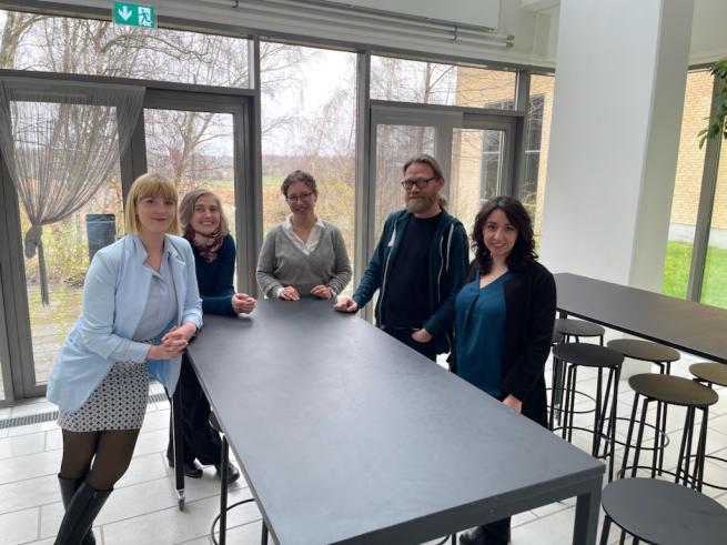 The researchers of the DIS-TRUST team with Cecilie Eriksen