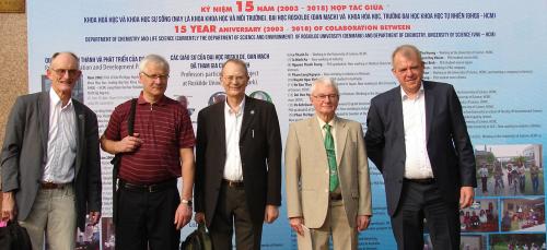 INM-forskere i Vietnam